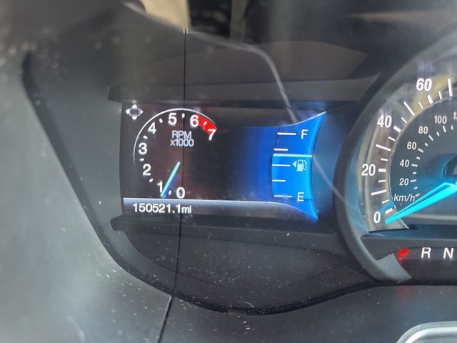 Used 2015 White Ford SE image 25