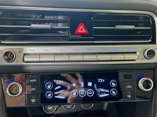 Thumbnail: 2025 Genesis G70 - 16