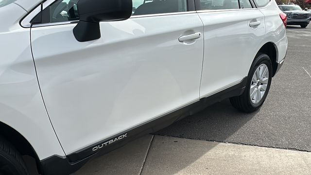 2019 Subaru Outback 2.5i 11