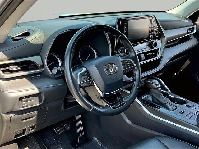Used 2020 Toyota Highlander SUV