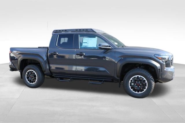 2024 Toyota Tacoma TRD Off-Road 17