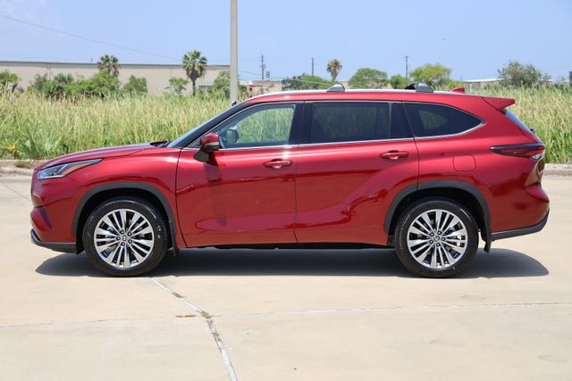 2026 Toyota Highlander Platinum - 4
