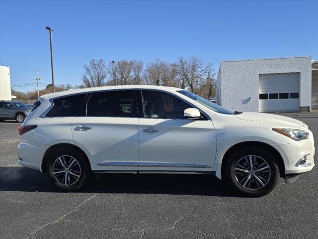 2016 INFINITI QX60 Base 9