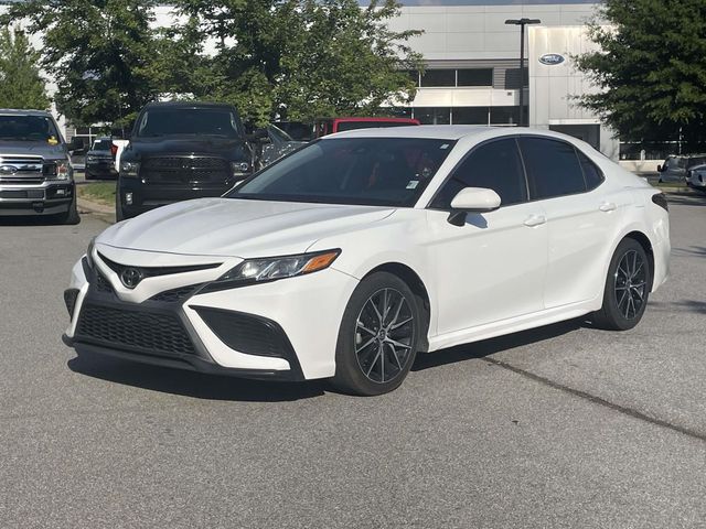 Super White 2021 Toyota Camry Sedan Front-Wheel Drive 8-Speed Automatic