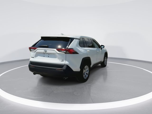 Used 2025 White Toyota LE image 10