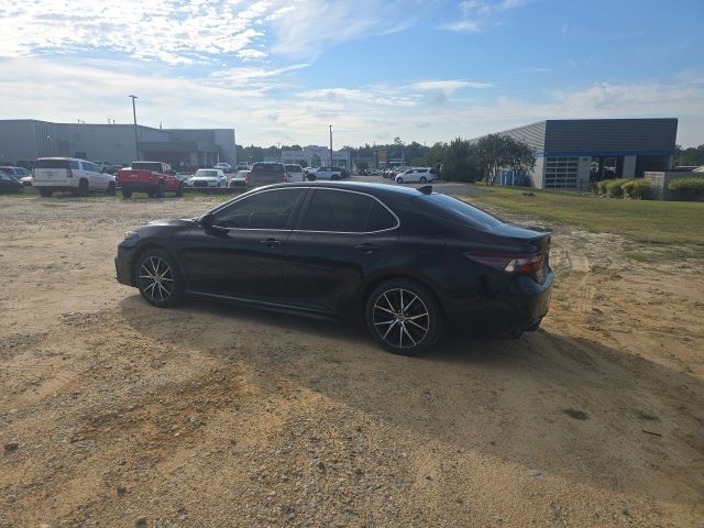Used 2022 Midnight Black Metallic Toyota SE image 11