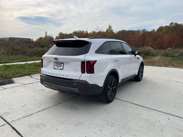 2021 Kia Sorento S 5