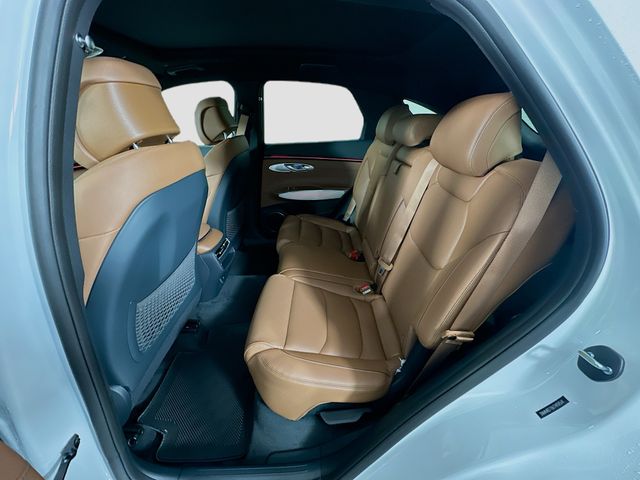 Thumbnail: 2026 Genesis GV70 - 17