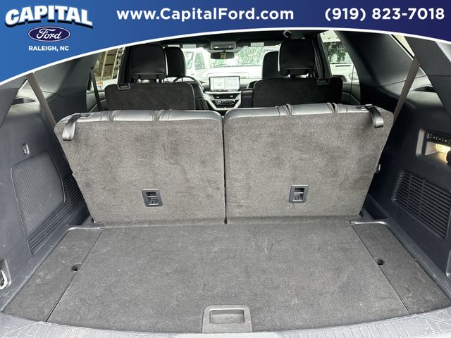 Used 2025 Gray Ford ST-Line image 16