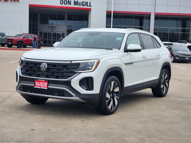 2025 Volkswagen Atlas Cross Sport 2.0T SE w/Technology  at DeMontrond Auto Country
