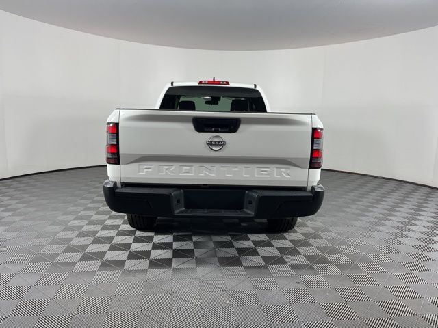 2024 Nissan Frontier S 8