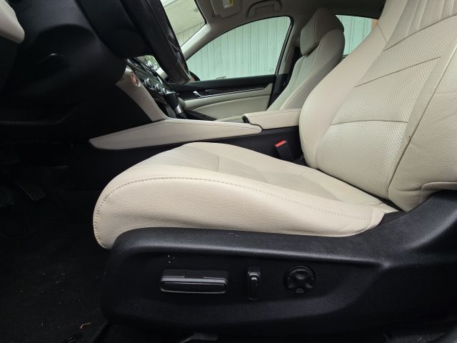 2021 Honda Accord EX-L:45512A