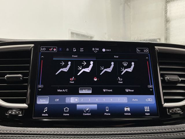 2023 Chrysler Pacifica Touring L photo