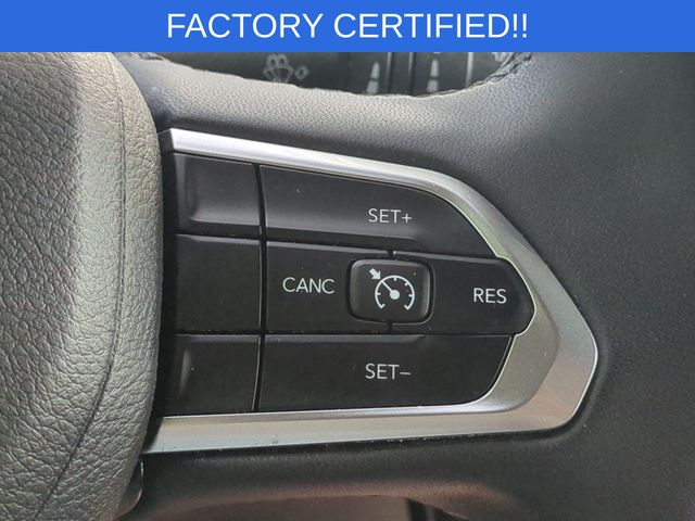 Used 2024 White Jeep Latitude image 20