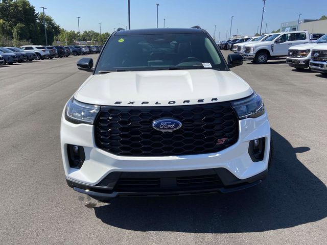 2025 Ford Explorer ST 9