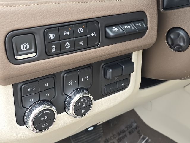 2024 GMC Yukon Denali:C02593