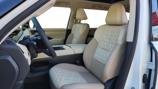 2025 Nissan Armada Platinum Reserve - Photo 10