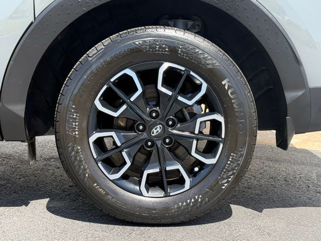 used 2022 Hyundai Santa Cruz car, priced at $27,802
