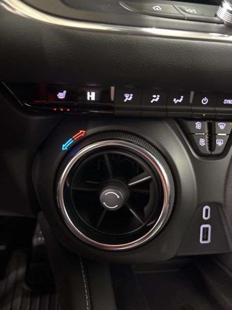 2025 Chevrolet Blazer LT photo