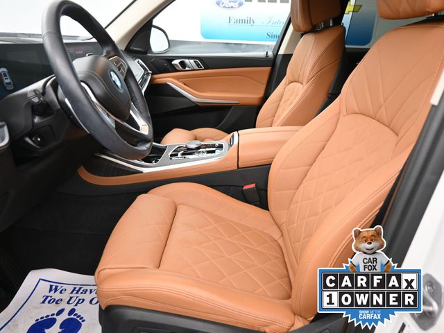 2023 BMW X7 xDrive40i photo