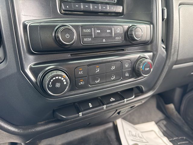 Used 2015 White Chevrolet LS image 19