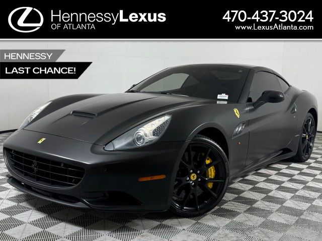 Nero 2014 Ferrari California Convertible Rear-Wheel Drive 7-Speed Manual