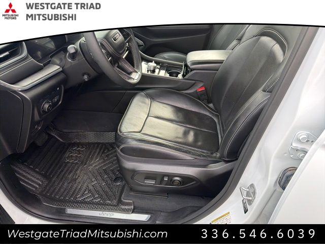 JeepGrand Cherokee16