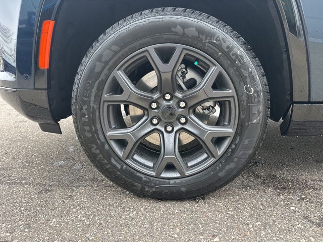 2026 Jeep Grand Wagoneer Limited Altitude - Fathom Blue Pearlcoat exterior view 8