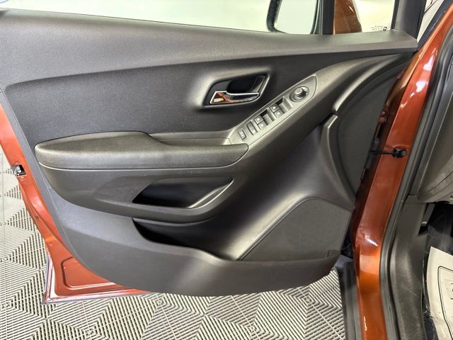 Used 2019 Chevrolet Trax SUV