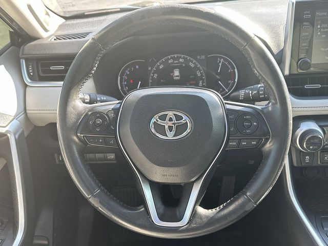 2020 Toyota RAV4 Limited 8