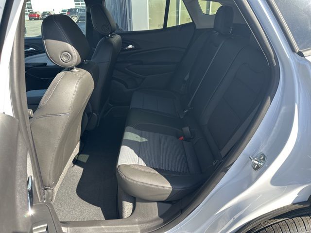 2025 Chevrolet Trax LT photo