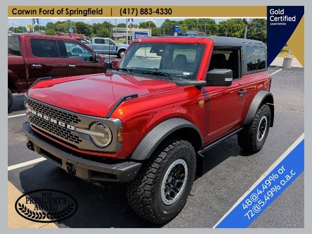 Hot Pepper Red Metallic Tinted Clearcoat 2023 Ford Bronco SUV / Crossover Four-Wheel Drive 7-Speed Manual