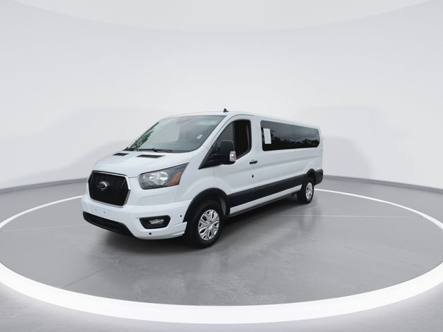 Used 2024 White Ford XLT image 4