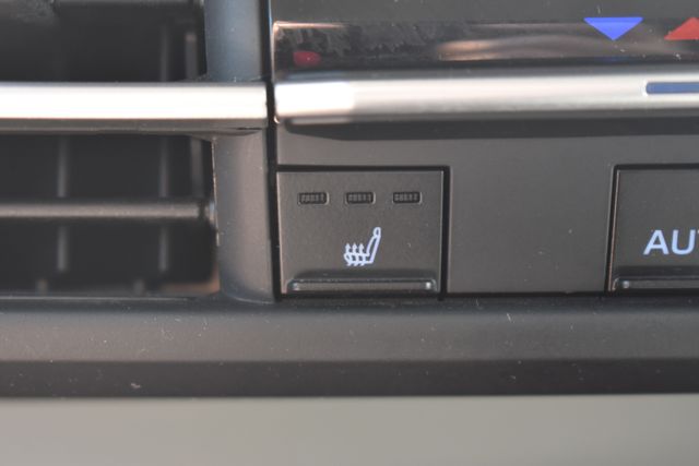 2024 Toyota Sienna XLE - Photo 33