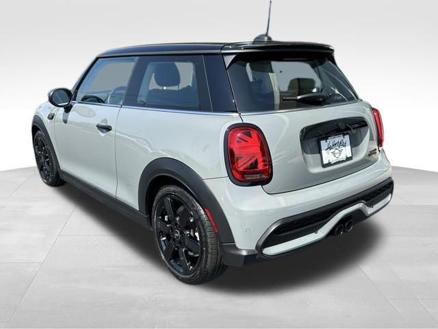 2023 MINI Cooper S Signature 7