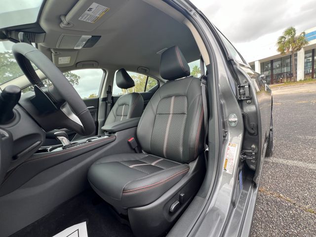 2025 Gun Metallic Nissan Altima SR FWD Sedan