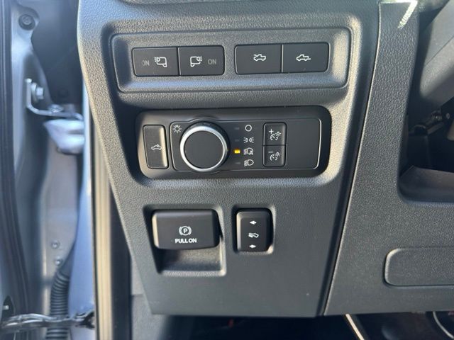Used 2022 Blue Ford Lariat image 30