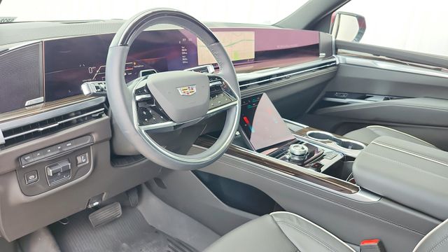2025 Cadillac Escalade Premium Luxury - Photo 9