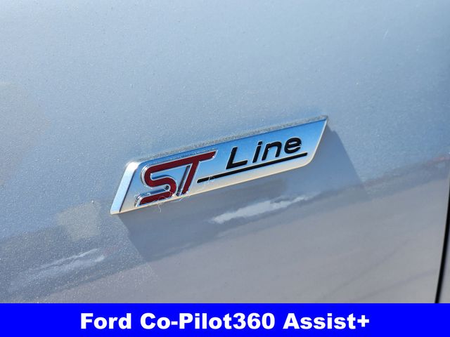 2025 Ford Escape ST-Line photo