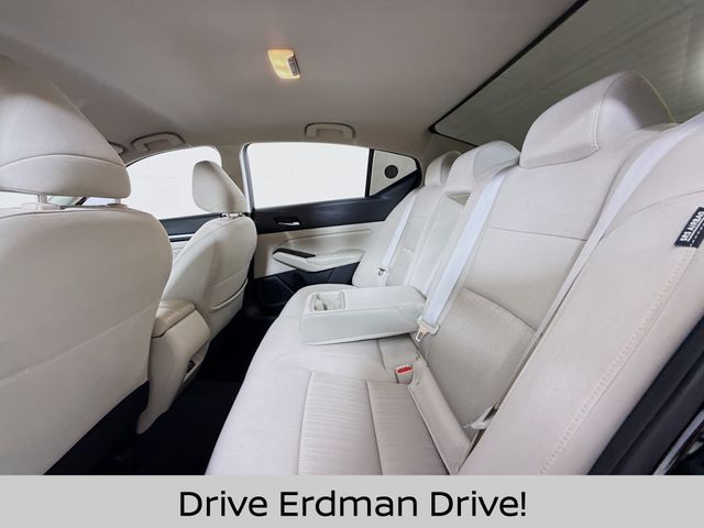Used 2022 Nissan Altima Sedan