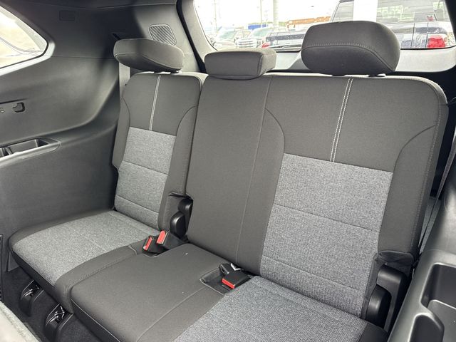 2026 GMC Acadia Elevation - Photo 10
