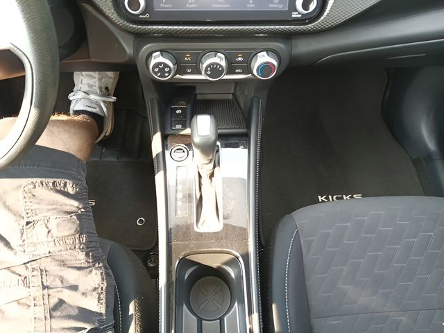 Used 2024 Nissan Kicks SUV