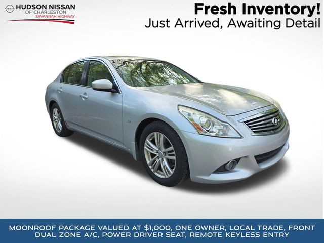 Gray (Liquid Platinum) 2015 INFINITI Q40 3.7 RWD Sedan Rear-Wheel Drive 7-Speed Automatic