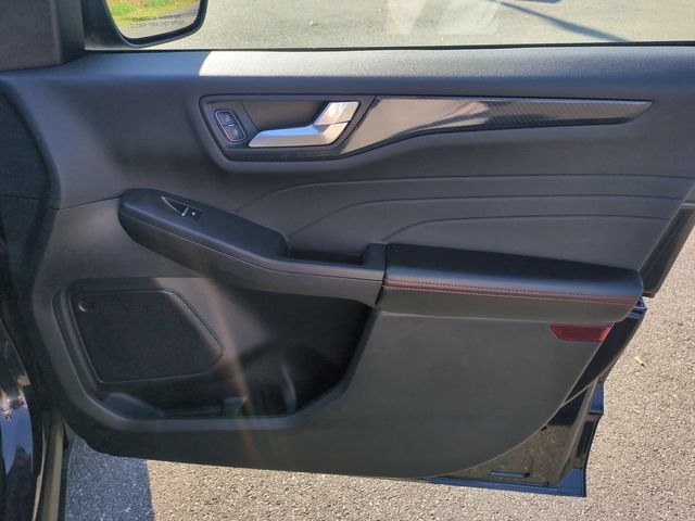 Used 2025 Black Ford ST-Line image 31