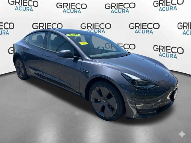 2023 Tesla Model 3 -'s photo