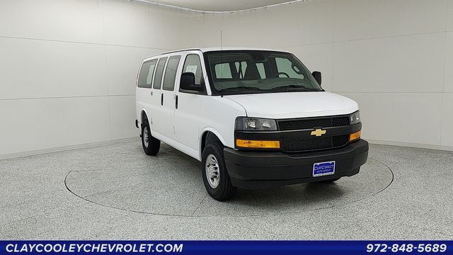 Summit White 2026 Chevrolet Express Cargo 2500 RWD Van Rear-Wheel Drive
