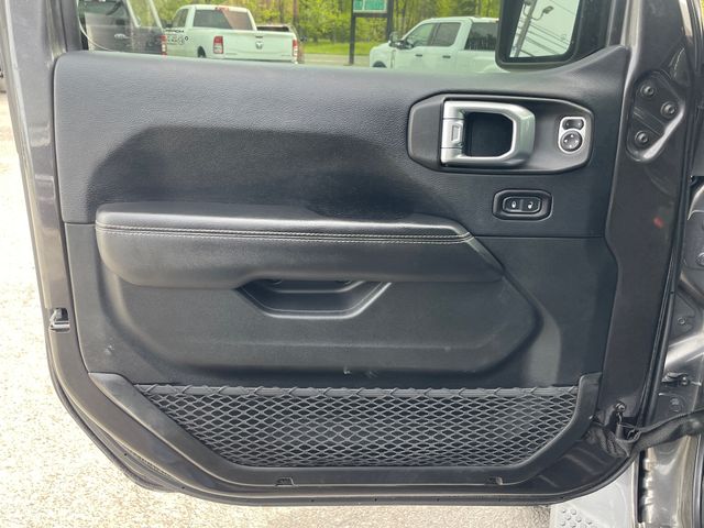 2018 Jeep Wrangler Unlimited Sahara - Granite Crystal Metallic Clearcoat exterior view 9