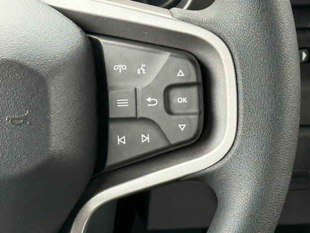 New 2025 Black Ford Base image 28