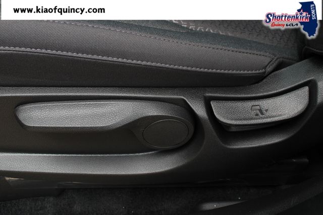 New 2026 Kia Carnival MPV Van