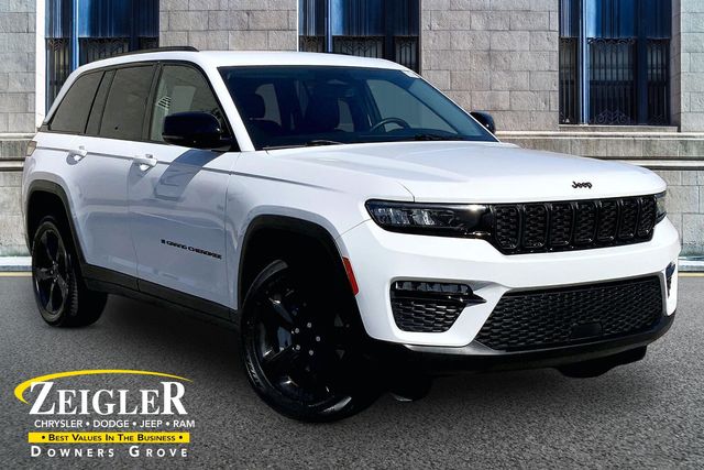 Bright White Clearcoat 2023 Jeep Grand Cherokee SUV / Crossover Four-Wheel Drive 8-Speed Automatic